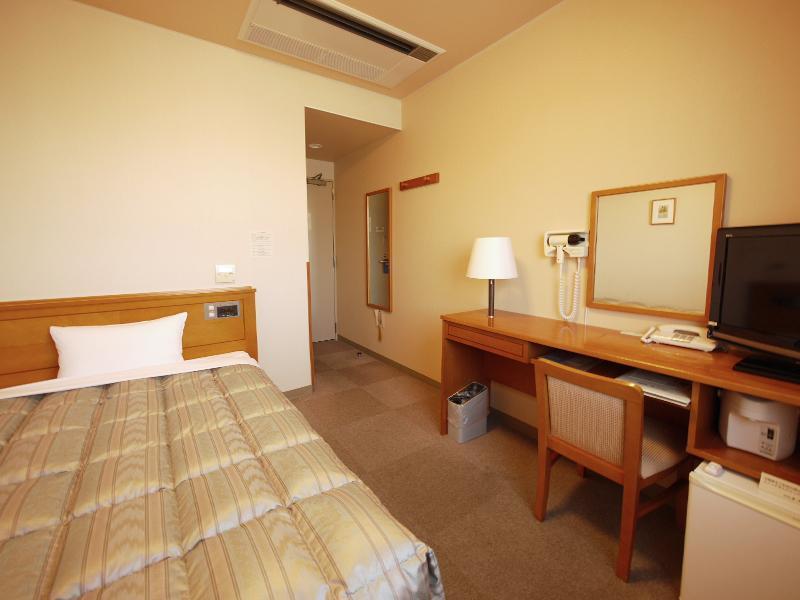 Hotel Route-Inn Yonezawa Ekihigashi Екстериор снимка